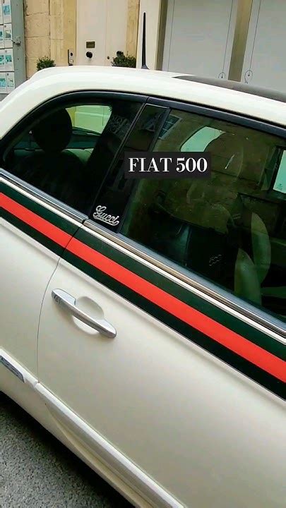 macchina dentro gucci